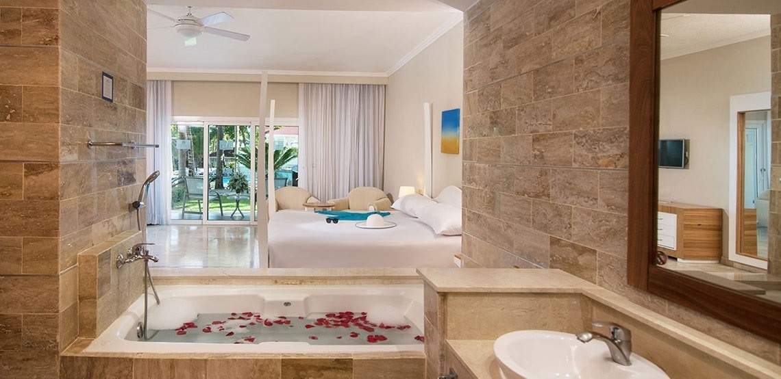Romantic rose-petal bath