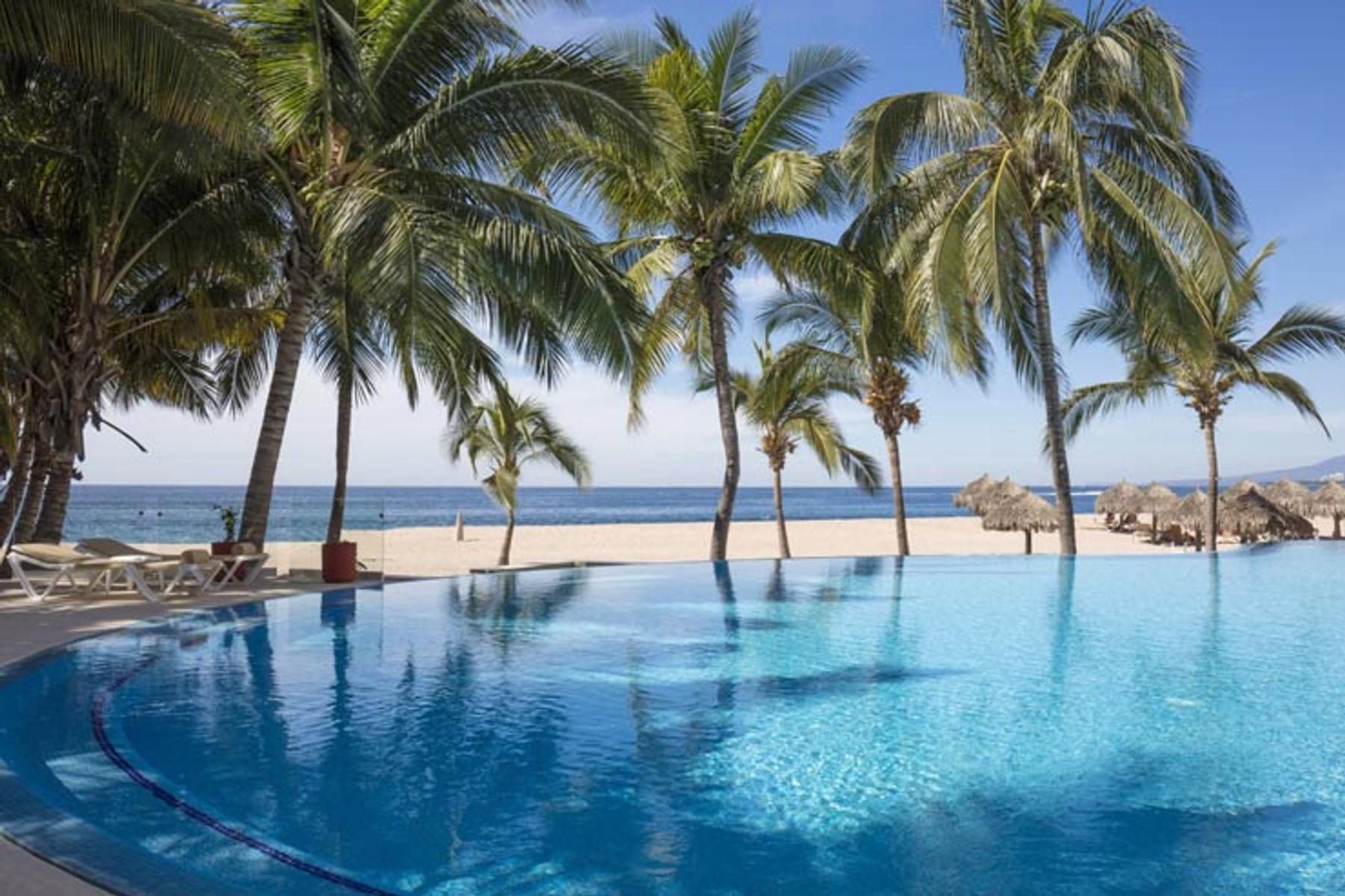 Second resort pool